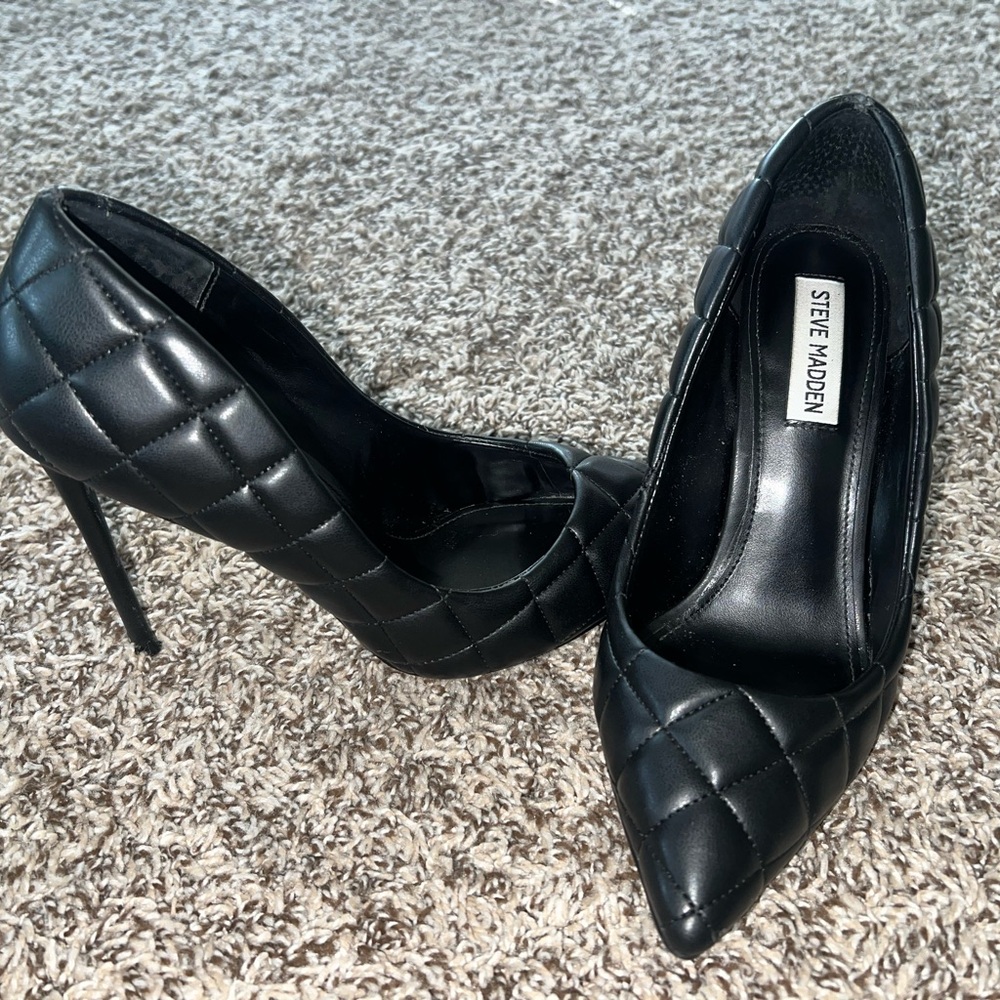 Steve Madden Black Quilted Women's Heels